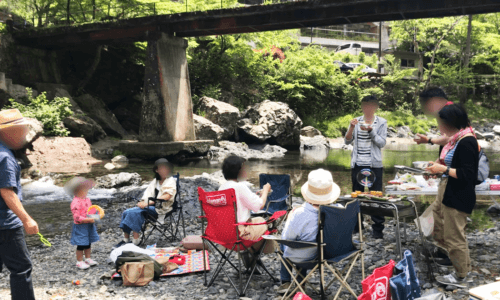 やどり温泉いやしの湯近くの河原でBBQ